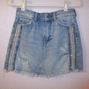 We The Free People Denim Jean Skirt Size 0 Rhinestones Embroidered Mini Fringe
